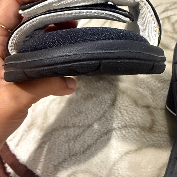 *NEW* Nike Women's Black and Cream Comfort Sandals - Picture 7 of 10